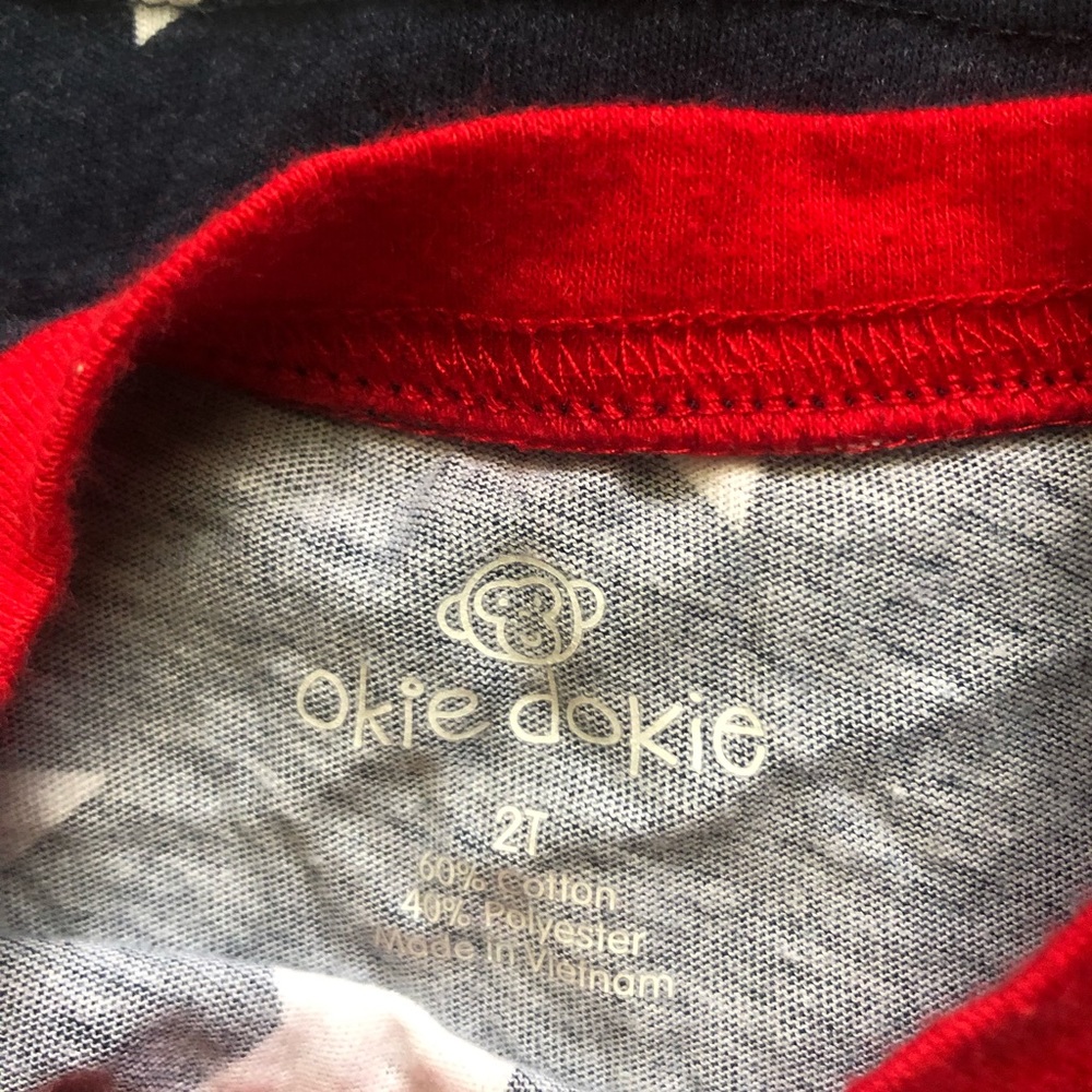 (SOLD) Okie Dokie ⭐️ Pocket T-shirt - Picture 3 of 3